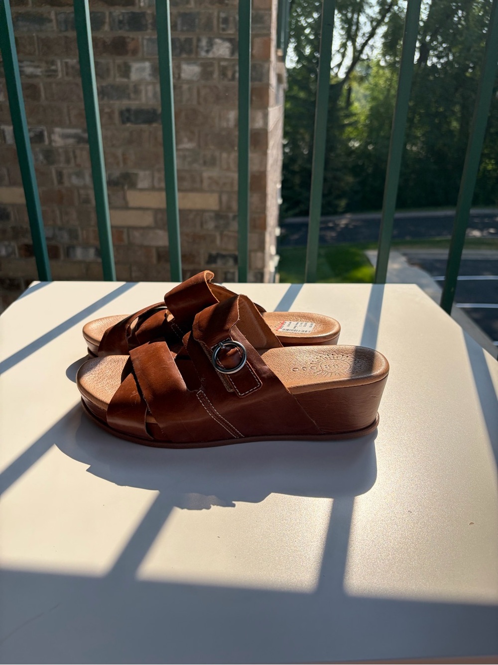 🆕 ⭐️ Brioso Brown Leather Wedge Slide Sandals Women’s Size 7.5 Casual Buckle - Picture 6 of 14